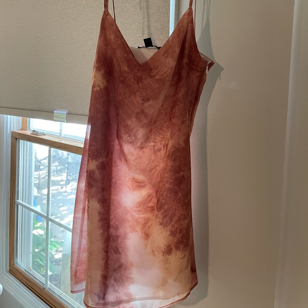 Tie sleeve Tie-dye dress